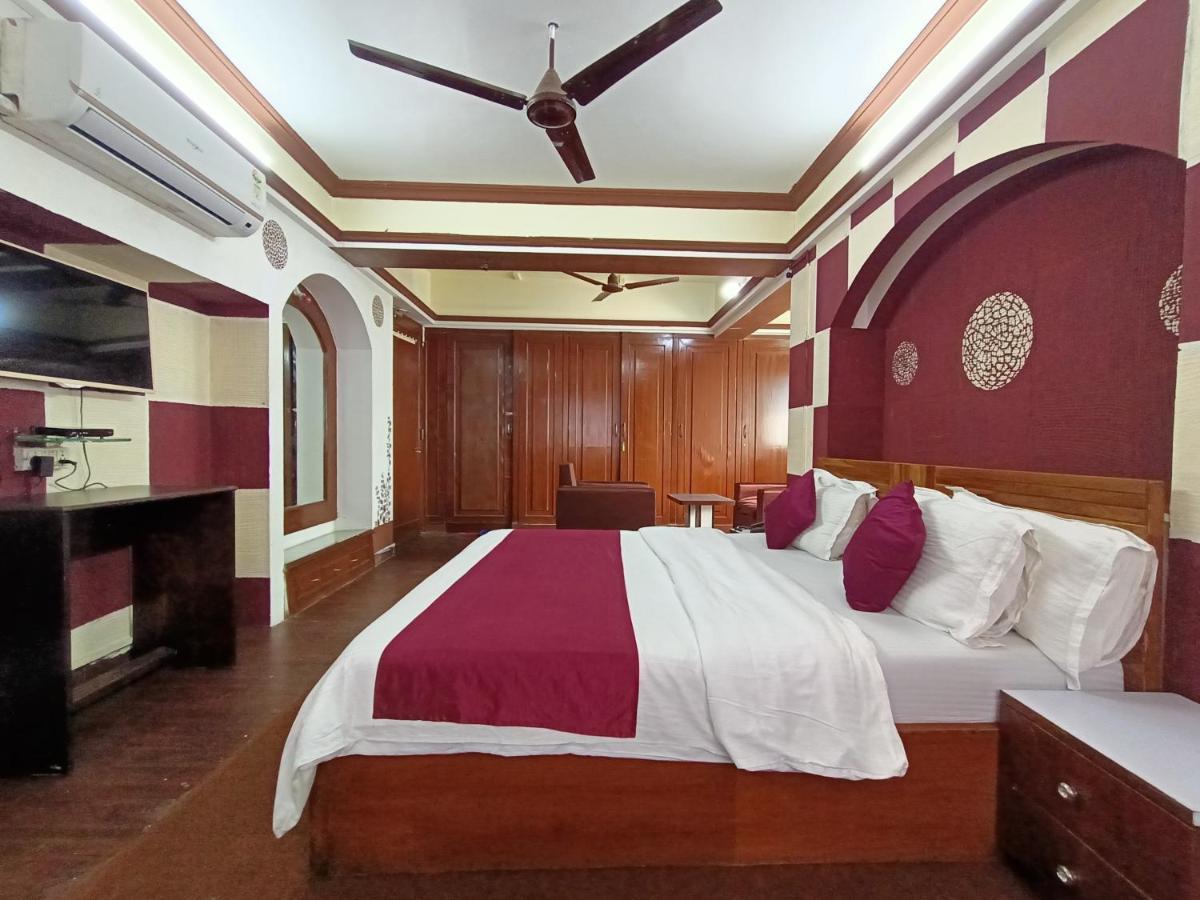 Kalpataru Hometel Bombay Esterno foto