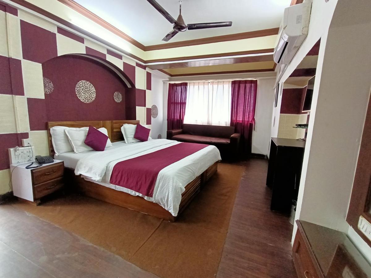 Kalpataru Hometel Bombay Esterno foto