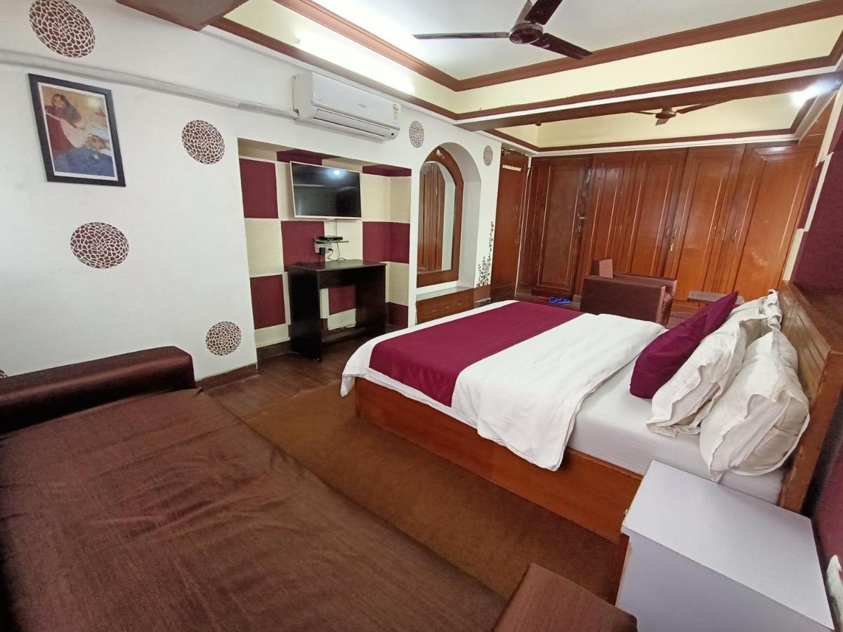 Kalpataru Hometel Bombay Esterno foto